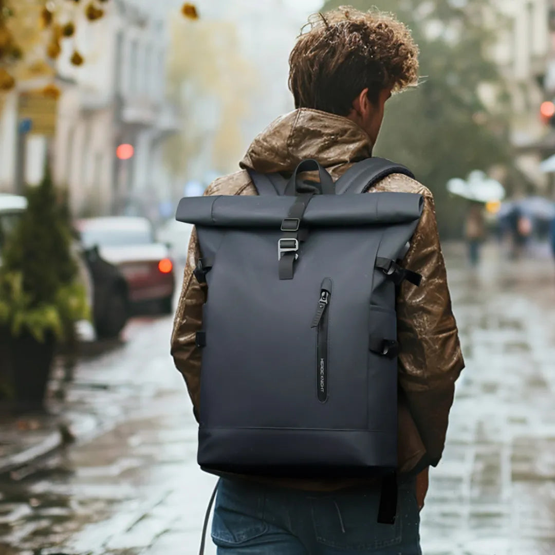 Mochila urbana ELAVIER com porta USB, impermeável e expansível