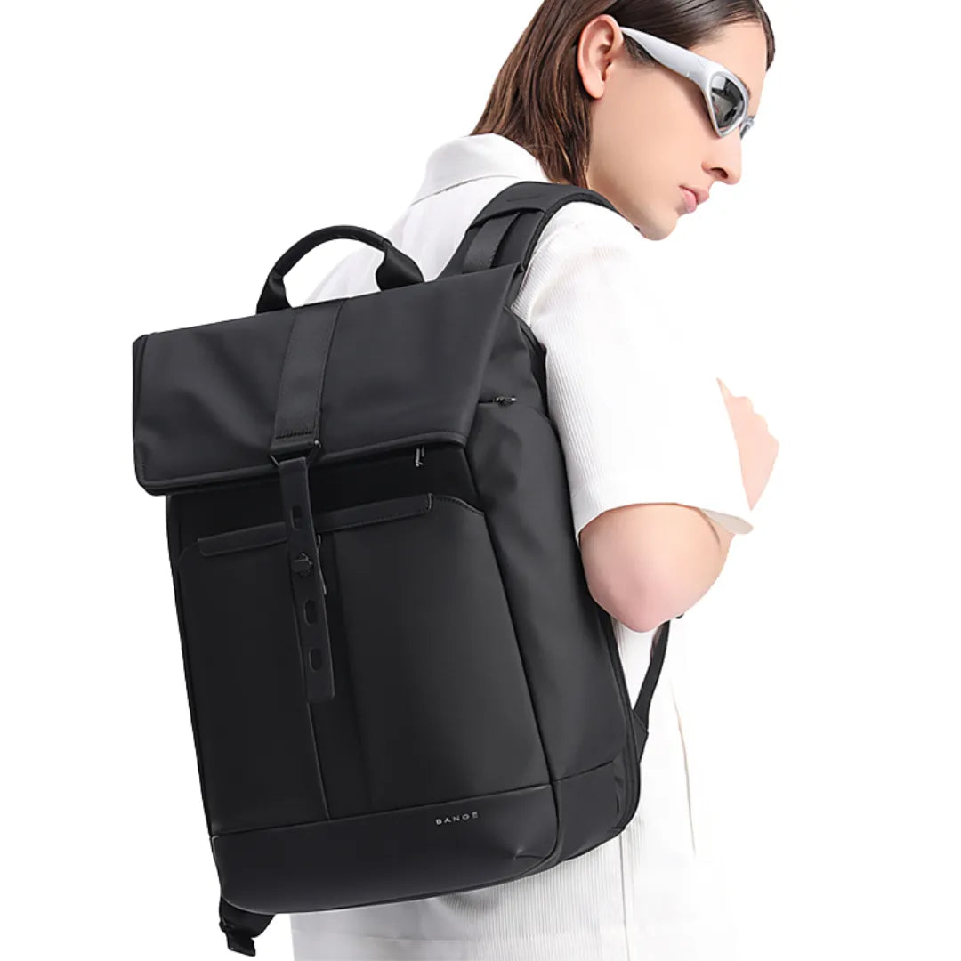 Mochila masculina de couro preto ELAVIER com punho reforçado