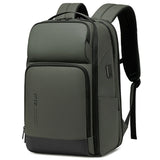 Detalhe da estrutura inteligente e compartimento acolchoado da mochila Ferun