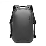 Vista frontal da mochila de viagem ELAVIER Zero em design minimalista