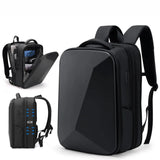 Interior da mochila ELAVIER com compartimento para notebook e celular